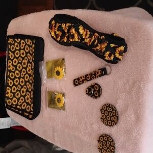 Sunflower Patterned Car Assessories